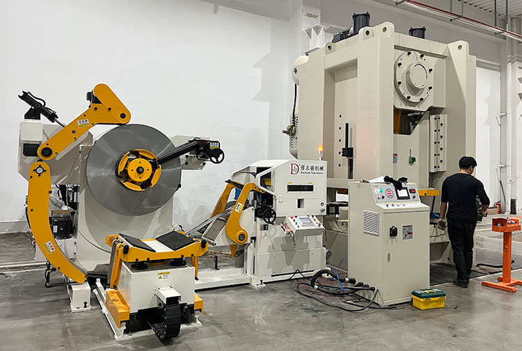 沖壓三合一送料機圖片 沖壓三合一送料機圖片