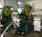 普通沖床自動(dòng)化送料機(jī)